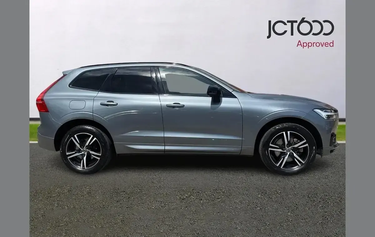 Used Volvo XC60 R-Design 385 HP (283 kW) 2020 Grey SUV