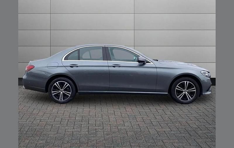 Used Mercedes E200 194 HP (142 kW) 2022 Grey Sedan