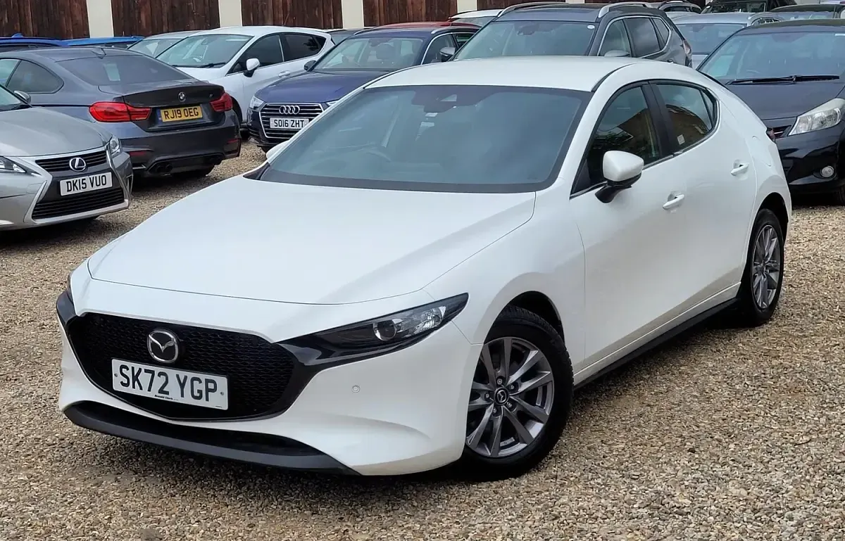Used Mazda 3 2022 White Hatchback