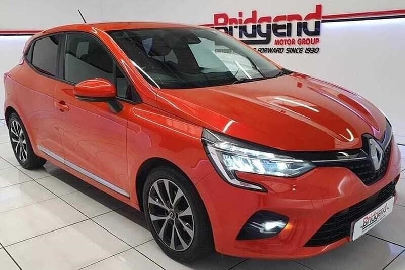 Orange Used 2020 Renault Clio V Iconic Hatchback | £9,299 (Fair price) - Image 1/1