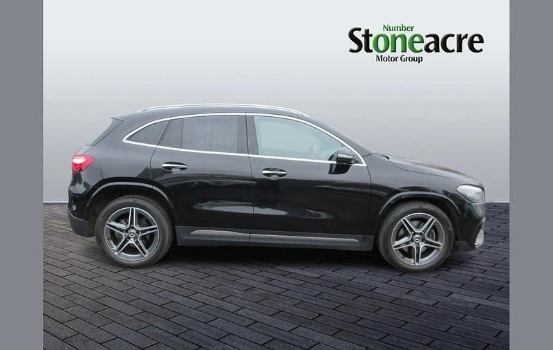 Used Mercedes GLA200 Executive 161 HP (118 kW) 2024 Black SUV