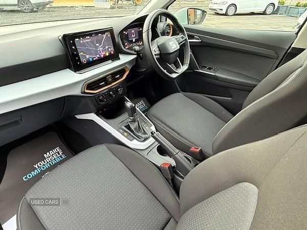 Used Seat Arona SE Technology 2023 White SUV