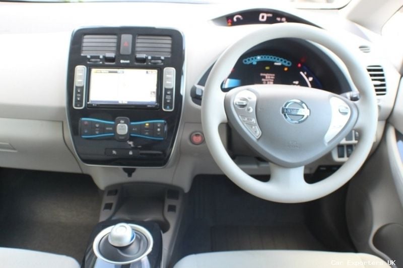 Begagnad Nissan Leaf 58 kW (80 HK) 2011 Halvkombi