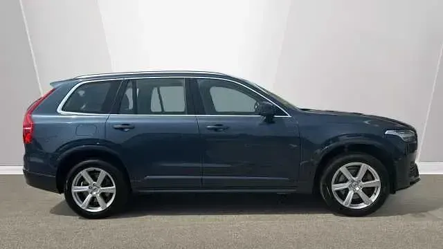 Used Volvo XC90 Core 247 HP (181 kW) 2023 SUV