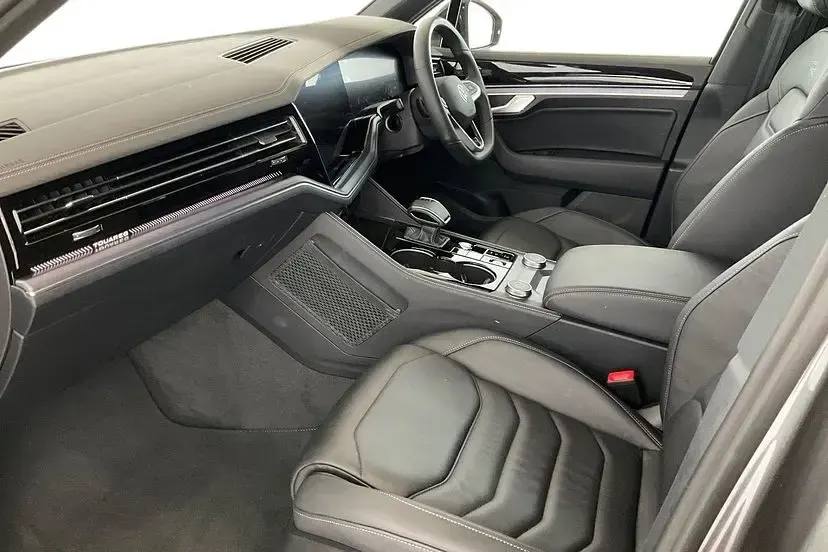 Used VW Touareg Black Edition 286 HP (210 kW) 2026 Grey SUV