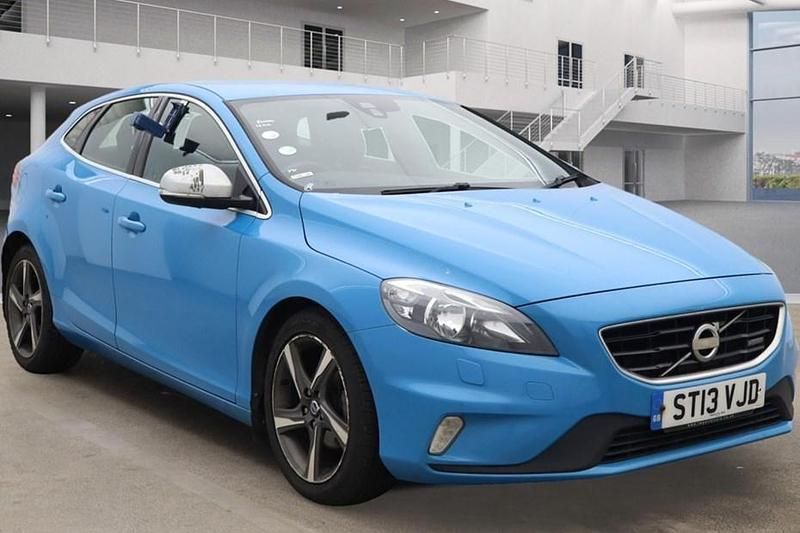 Used 2013 Volvo V40 R-Design Hatchback | £4,525 (Fair price) - Image 1/1