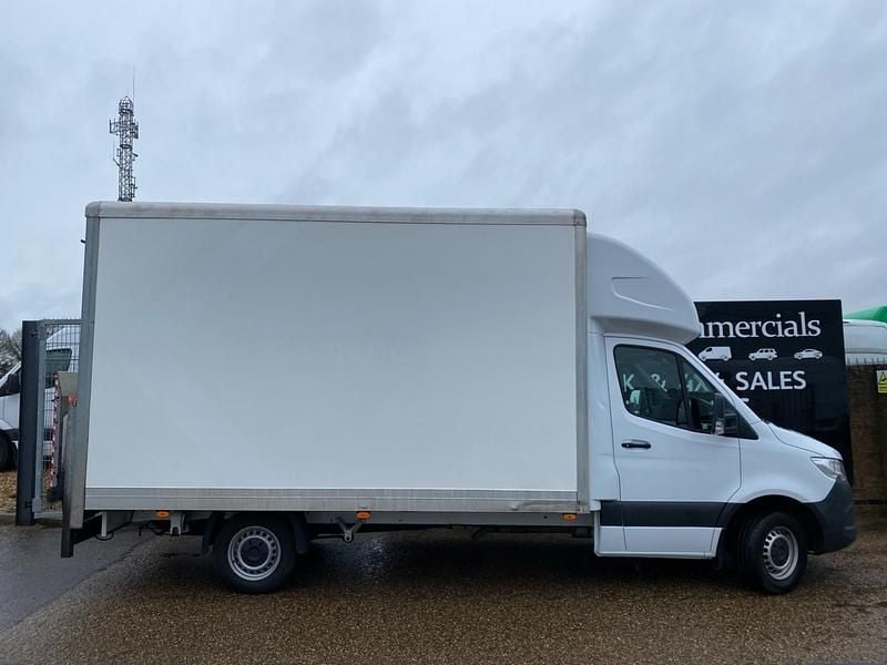 Used Mercedes Sprinter Progressive 150 HP (110 kW) 2022 White Van