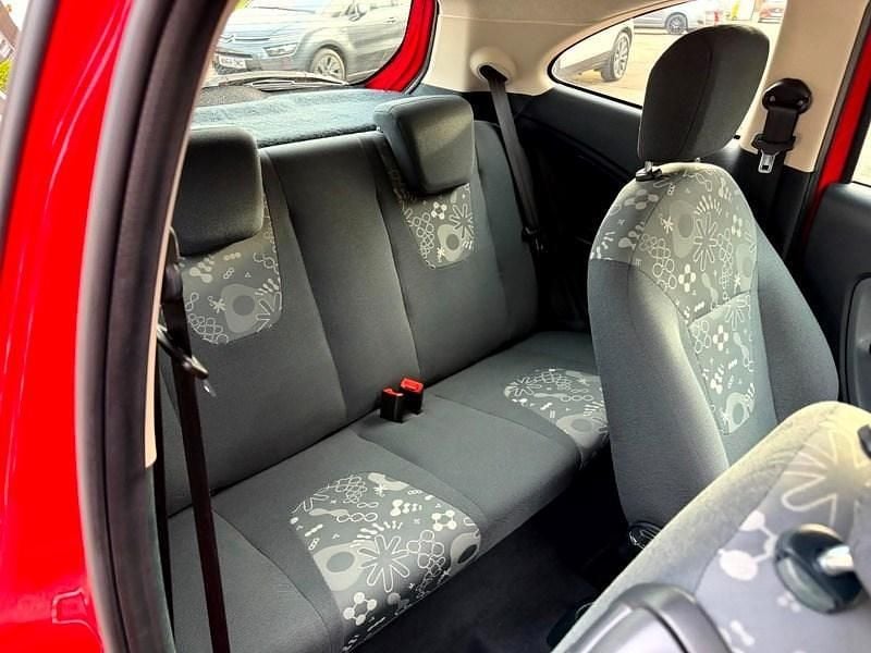 Used Ford Ka Studio 69 HP (50 kW) 2014 Red Hatchback