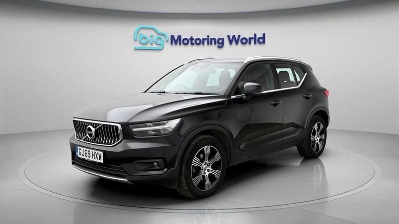 Used Volvo XC40 Inscription 150 HP (110 kW) 2019 Black SUV