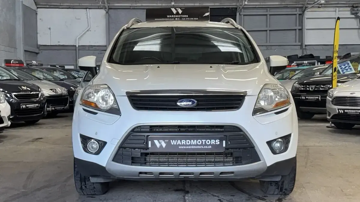 Used Ford Kuga Zetec 140 HP (102 kW) 2012 White SUV