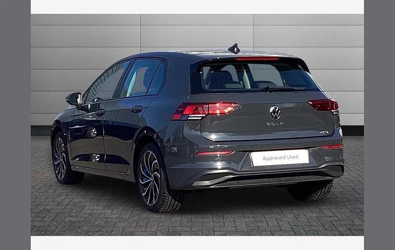 Used VW Golf VIII Life 150 HP (110 kW) 2023 Grey Hatchback