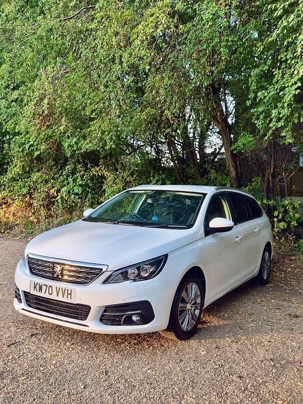 Used Peugeot 308 Allure 2020 White Estate