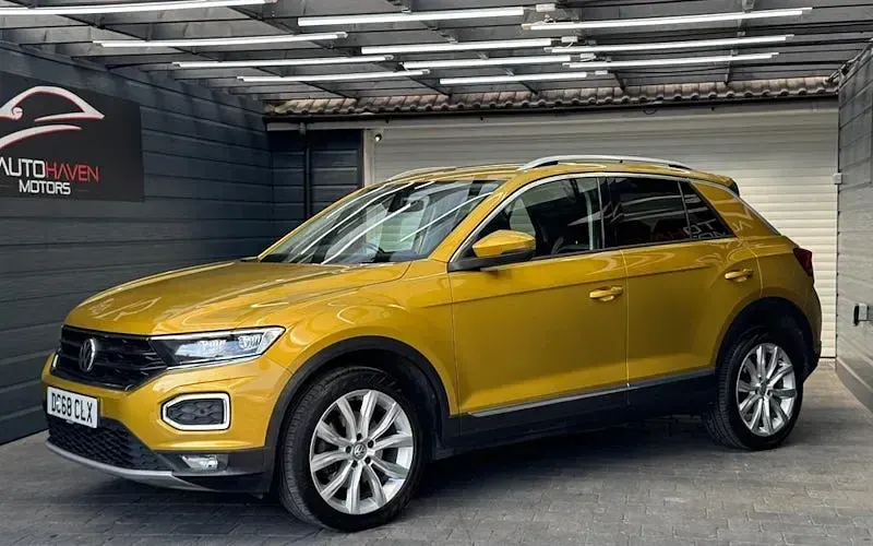 Usado VW T-Roc SEL 150 HP (110 kW) 2019 Amarelo SUV