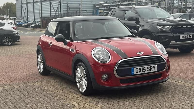Red Used 2015 Mini Cooper Hatch Hatchback | £9,942 (Good price) - Image 1/4