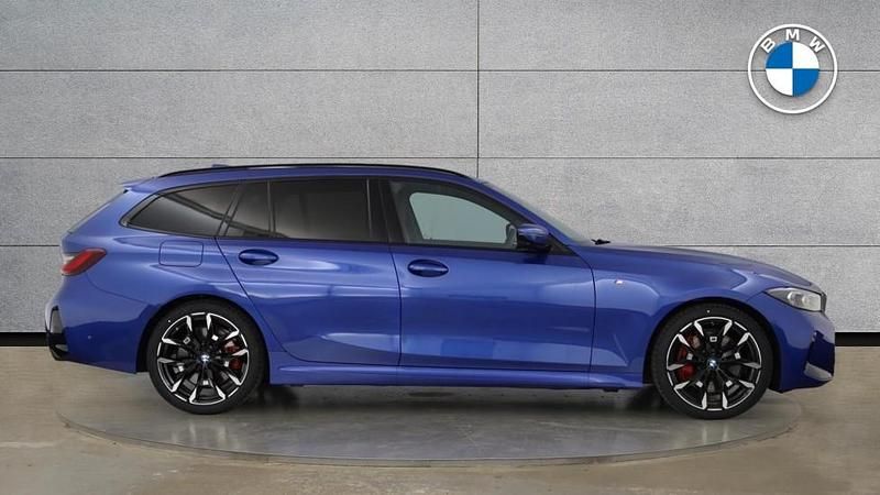 Used BMW 320 M Sport 181 HP (133 kW) 2025 Blue Estate