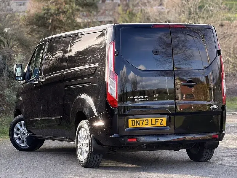 Used Ford Transit Custom Limited 130 HP (95 kW) 2023 Black Van