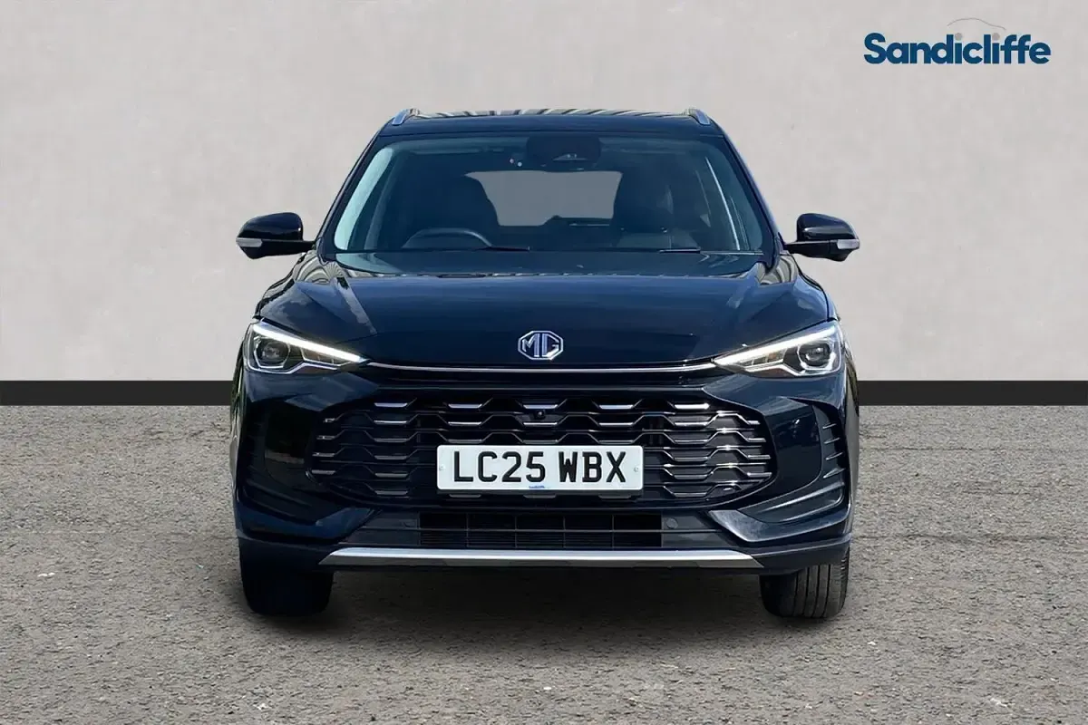 Used MG ZS Trophy 196 HP (144 kW) 2024 Metallic  black pearl SUV