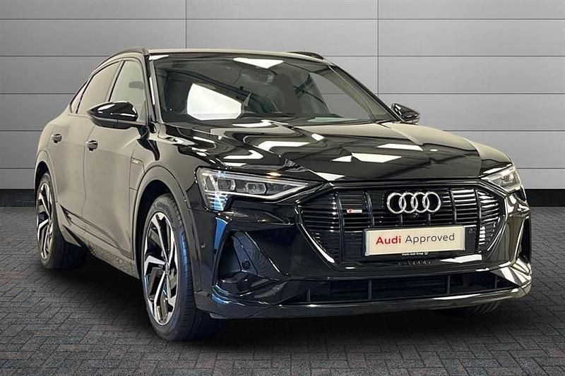 Mythos black Used 2022 Audi e-tron Black Edition SUV | £27,190 (A bit pricey) - Image 1/4