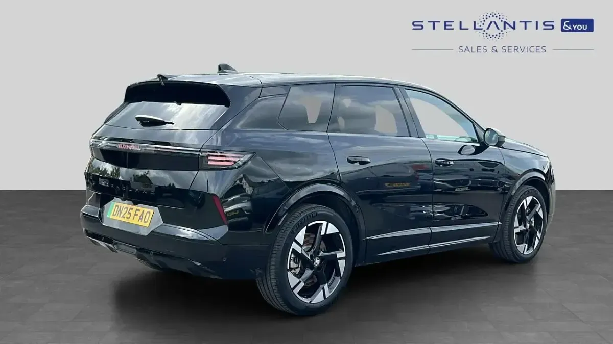 Used Vauxhall Grandland Ultimate 154 kW (210 HP) 2025 Black SUV