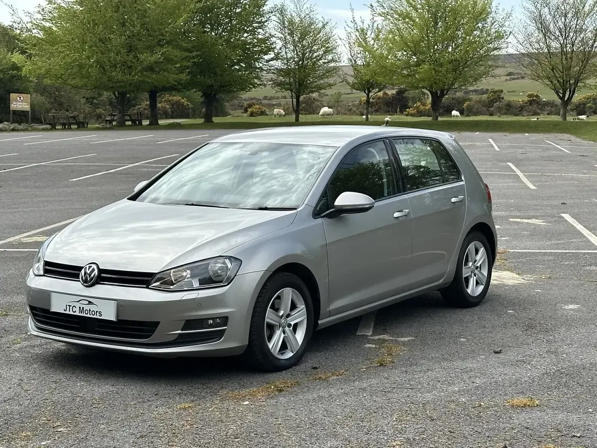 Used VW Golf VII Edition 125 HP (91 kW) 2016 Silver Hatchback