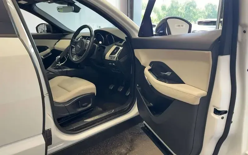 Used Jaguar E-Pace R-Dynamic 150 HP (110 kW) 2020 SUV