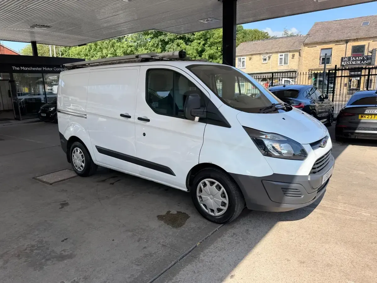 Used Ford Transit Custom 100 HP (73 kW) 2016 White Van