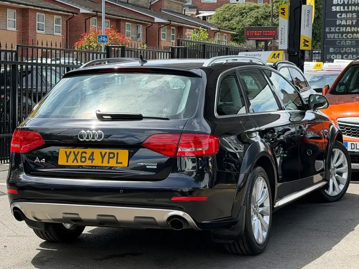 Used Audi A4 Allroad Comfort 245 HP (180 kW) 2014 Black Estate