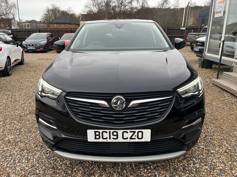 Used Vauxhall Grandland X Sport 130 HP (95 kW) 2019 Black SUV