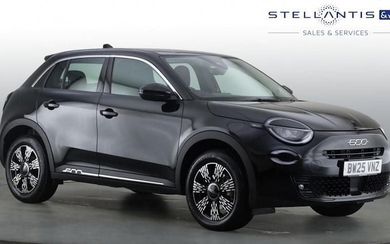 Black New 2025 Fiat 600 S Hatchback | £18,249 (Super price) - Image 1/4