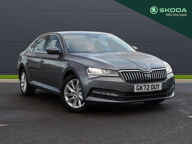 Graphite grey metallic Used 2022 Skoda Superb SE Hatchback | £17,300 (Fair price) - Image 1/4