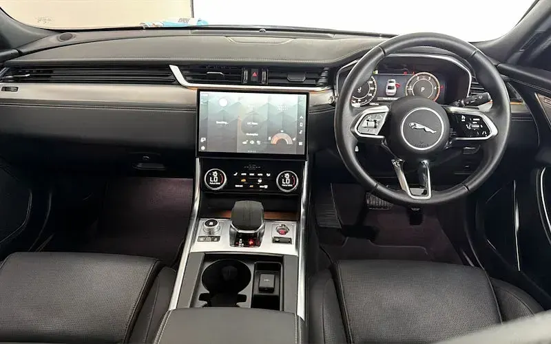 Used Jaguar XF R-Dynamic 204 HP (150 kW) 2023 Blue Sedan