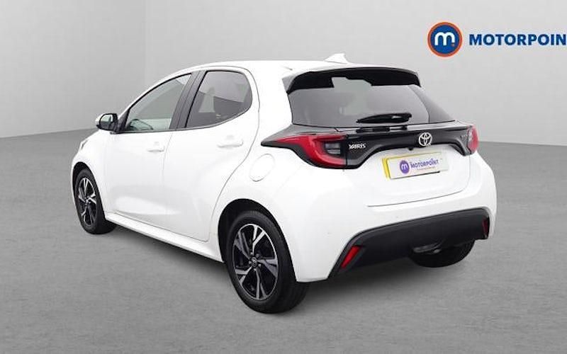 Used Toyota Yaris Hybrid Design 116 HP (85 kW) 2026 Hatchback