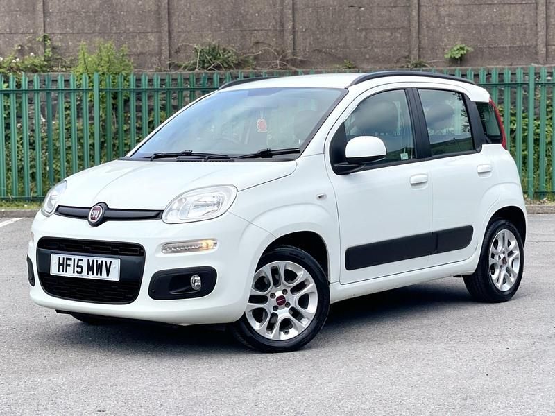 Used Fiat Panda Lounge 69 HP (50 kW) 2015 White Hatchback
