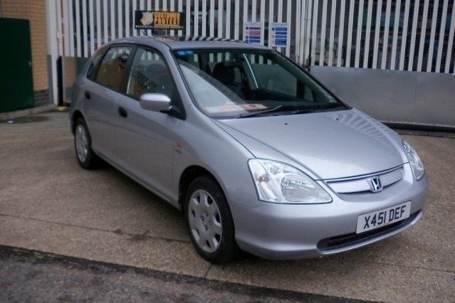 Begagnad Honda Civic 2001 Halvkombi