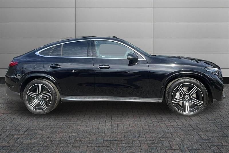 Used Mercedes GLC300 AMG Line Premium 269 HP (197 kW) 2025 Black Coupe