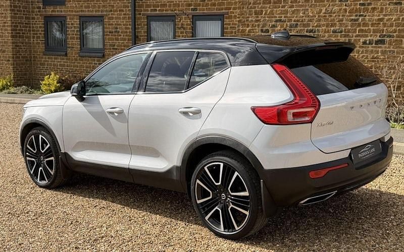Used Volvo XC40 R-Design Pro 190 HP (139 kW) 2020 SUV