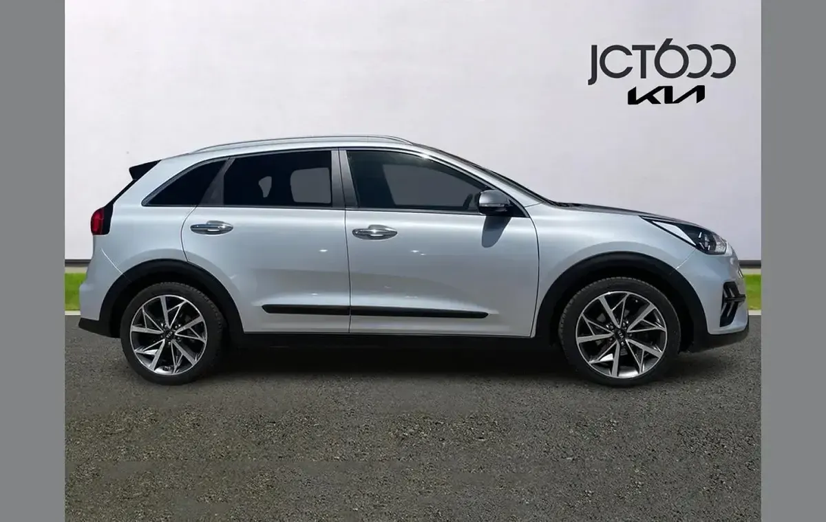 Used Kia Niro 141 HP (103 kW) 2020 Silver SUV
