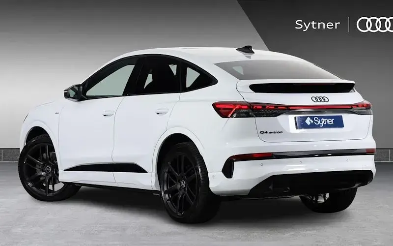 New Audi Q4 Sportback e-tron Performance 210 kW (286 HP) 2026 SUV