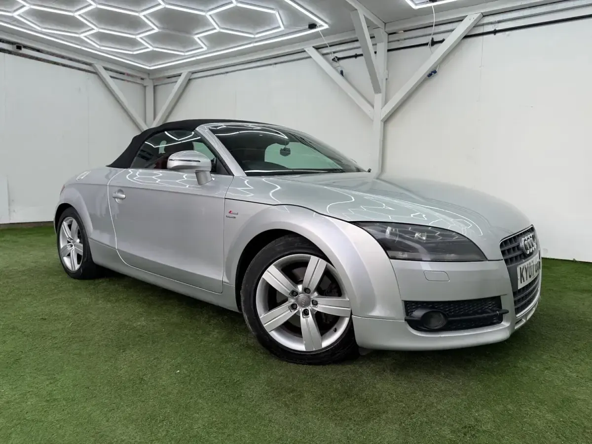 Used Audi TT Roadster Basis 200 HP (147 kW) 2007 Silver Cabriolet