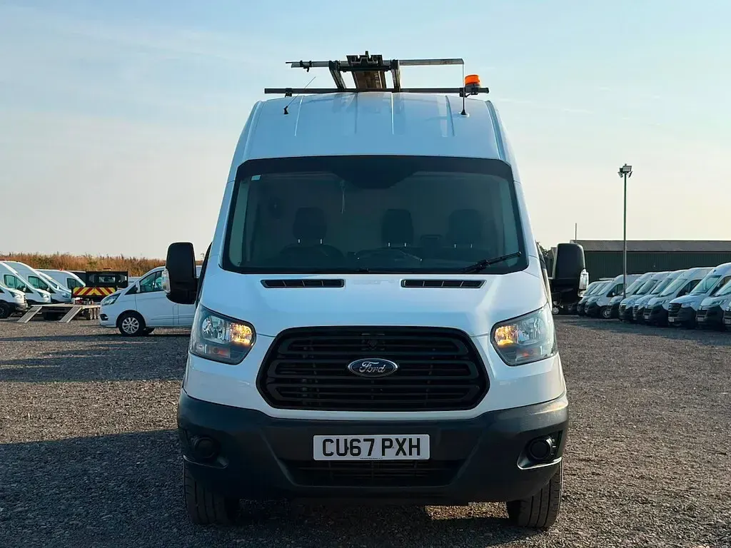 Used Ford Transit 170 HP (125 kW) 2017 White Van