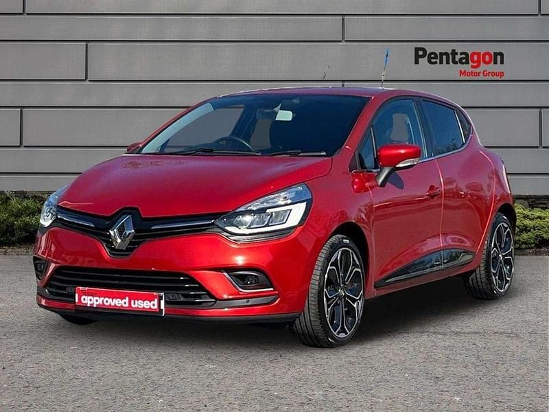 Used Renault Clio IV Iconic 88 HP (64 kW) 2018 Red Hatchback
