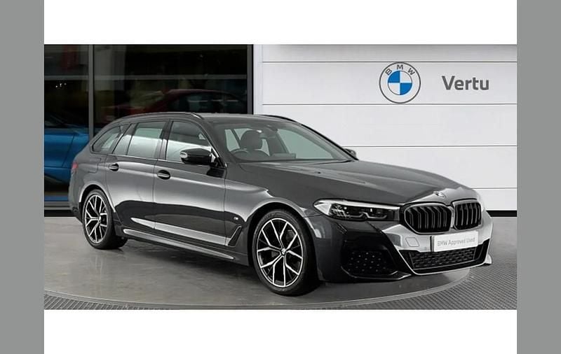 Other Used 2022 BMW 520 M Sport Estate | £29,592 (Fair price) - Image 1/4