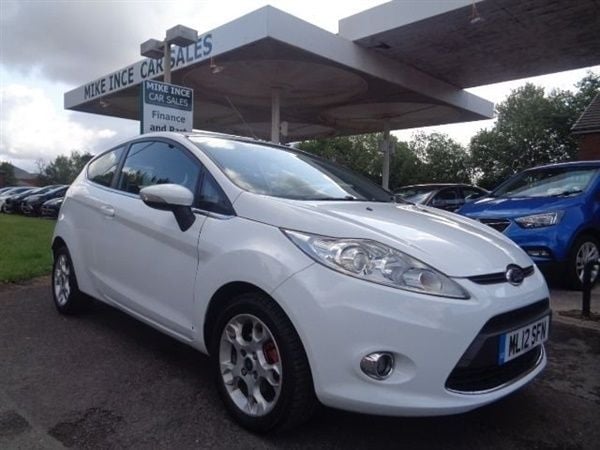 White Used 2012 Ford Fiesta Zetec Hatchback | £3,687 (Fair price) - Image 1/1
