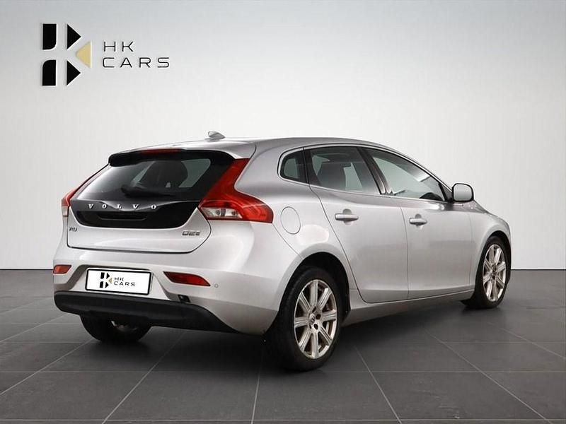 Used Volvo V40 Inscription 120 HP (88 kW) 2017 Silver Hatchback