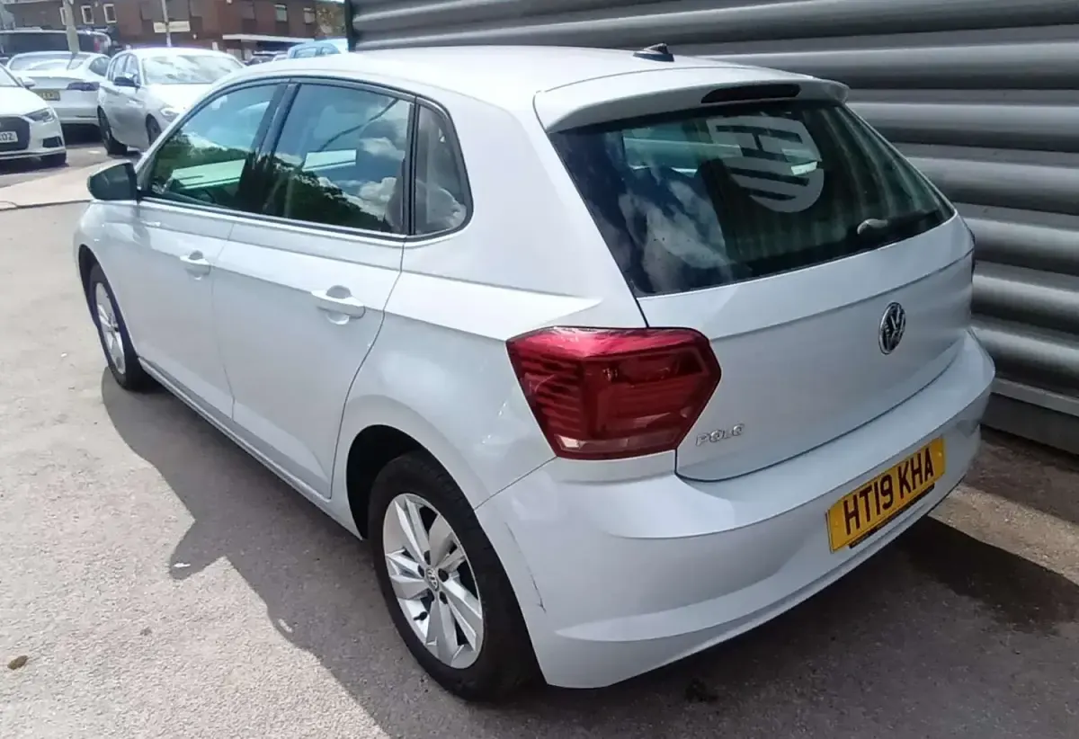 Used VW Polo Edition 95 HP (69 kW) 2019 Silver Hatchback