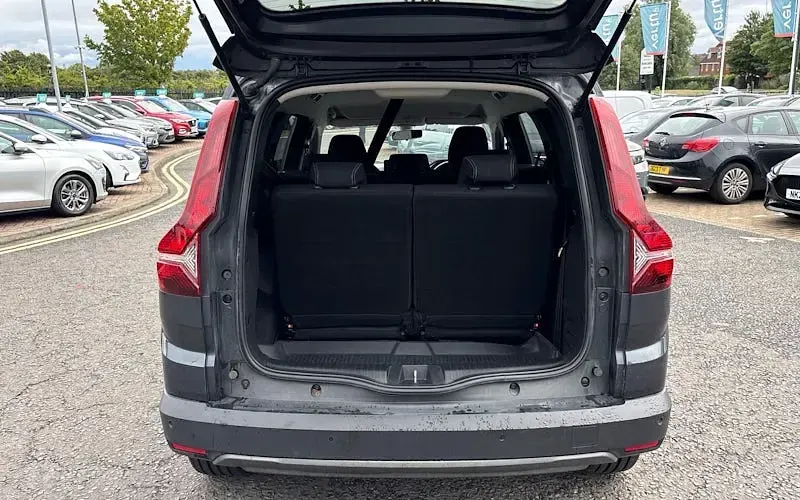 Used Dacia Jogger Extreme 110 HP (80 kW) 2023 Grey MPV