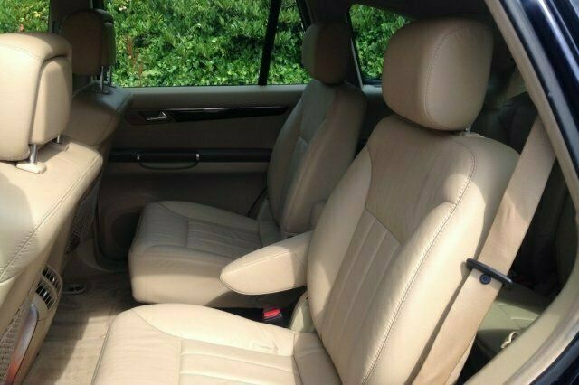 Used Mercedes R320 SE 2007 MPV