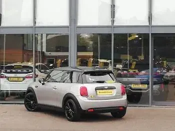 Used Mini Cooper S Level 2 135 kW (184 HP) 2023 Silver Hatchback