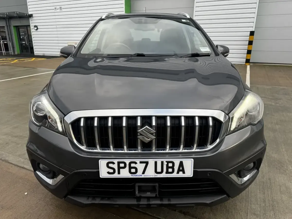 Usado Suzuki SX4 S-Cross SZ5 140 CV (102 kW) 2017 Gris SUV