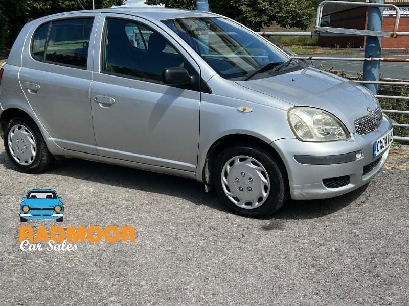 Silver Used 2004 Toyota Yaris T3 Hatchback | £790 (Fair price) - Image 1/4